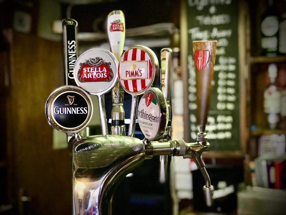 The White Horse Inn, Clun エクステリア 写真