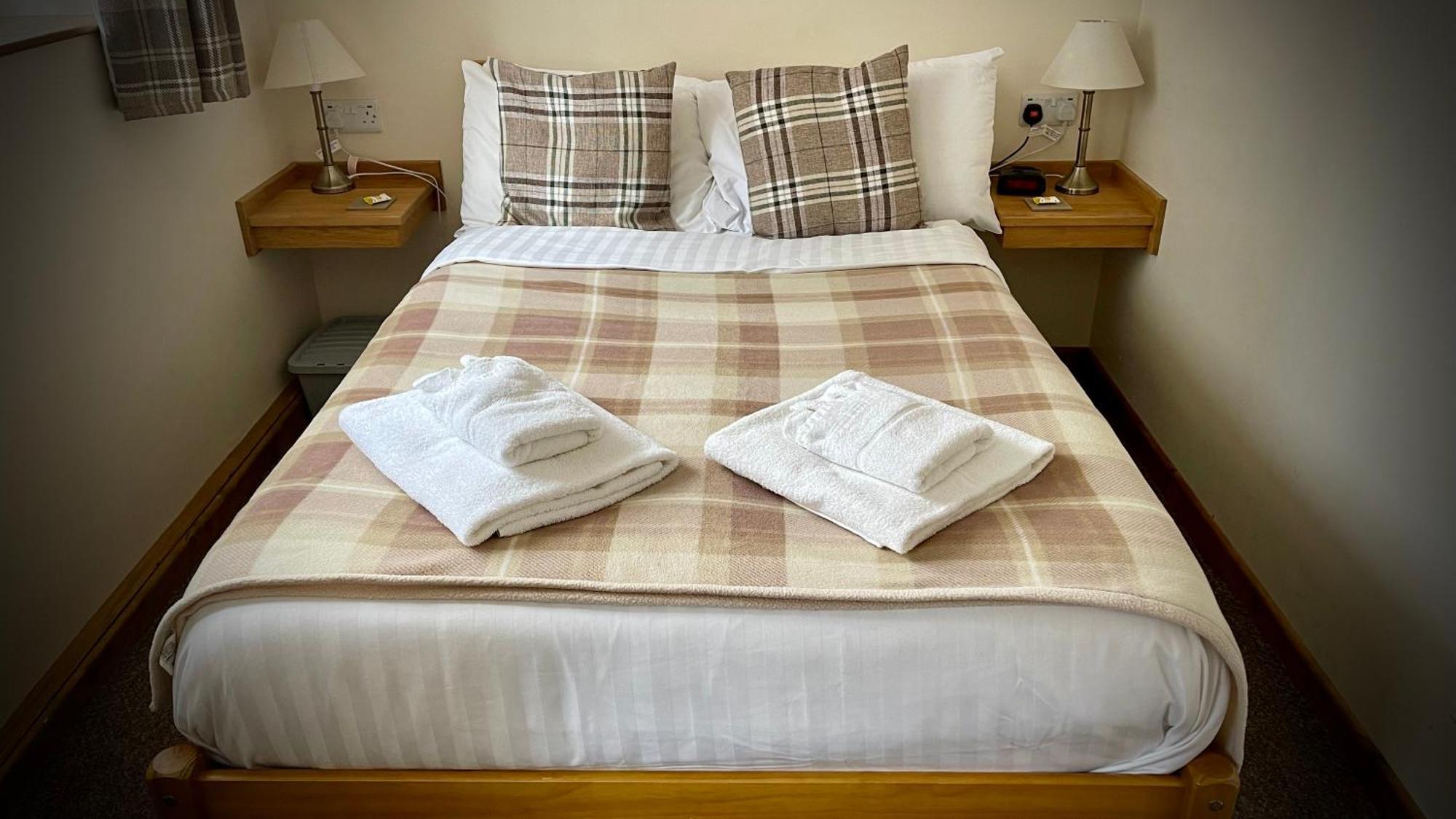 The White Horse Inn, Clun エクステリア 写真