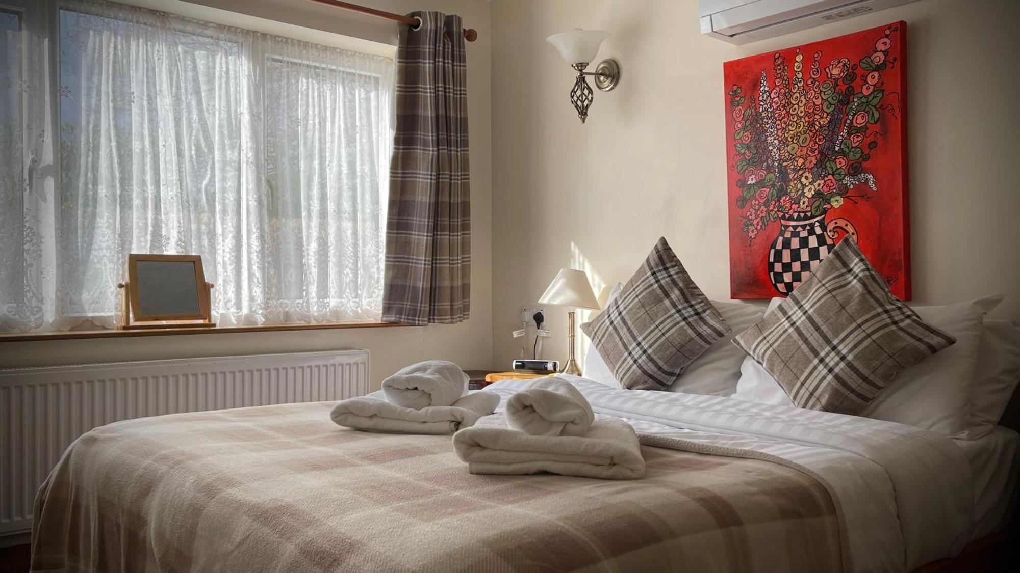The White Horse Inn, Clun エクステリア 写真