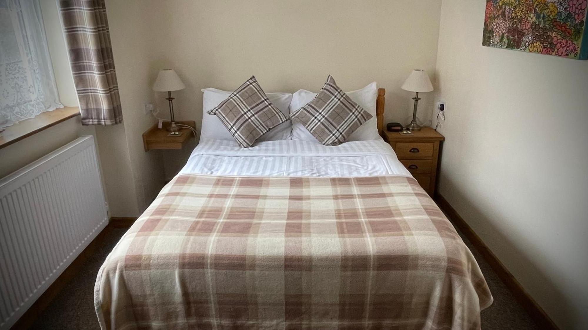 The White Horse Inn, Clun エクステリア 写真